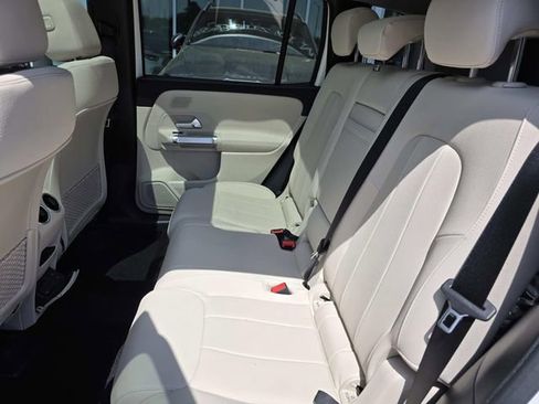 New 2026 Mercedes-Benz GLB 250 4MATIC image 5