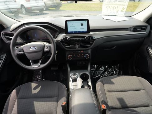 Used 2023 Ford Escape AWD image 26
