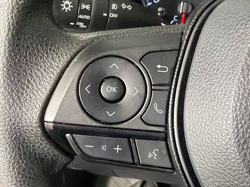Used 2020 Toyota RAV4 XLE w/ Convenience Package AWD/4WD image 26
