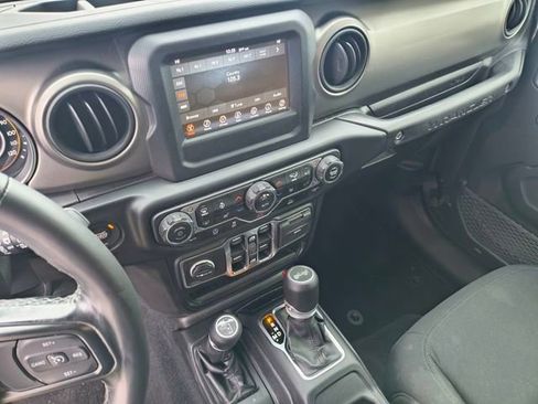 Used 2021 Jeep Wrangler Unlimited Willys image 23