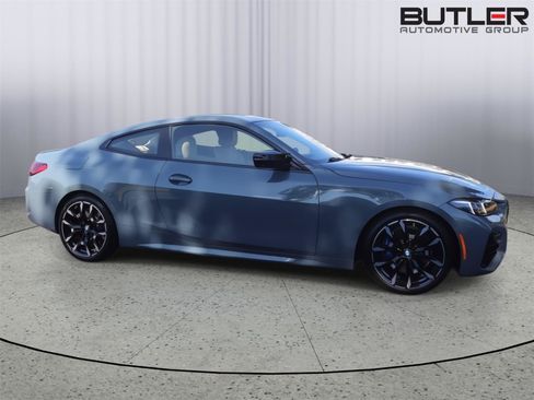 Used 2025 BMW M440i Coupe w/ Parking Assistance Package RWD image 7