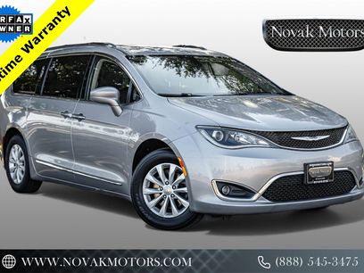 Used 2019 Chrysler Pacifica Touring-L