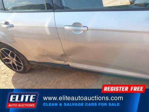 Used 2018 Ford Focus SEL image 11