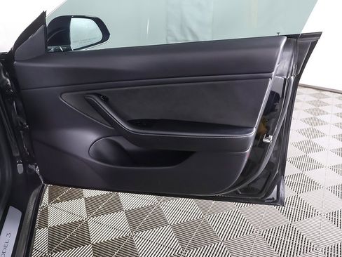 Used 2019 Tesla Model 3 Long Range image 24