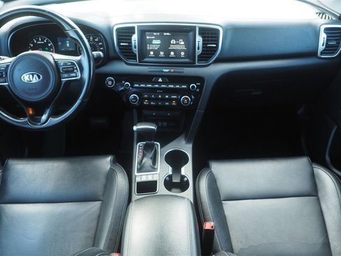 Used 2019 Kia Sportage EX image 18
