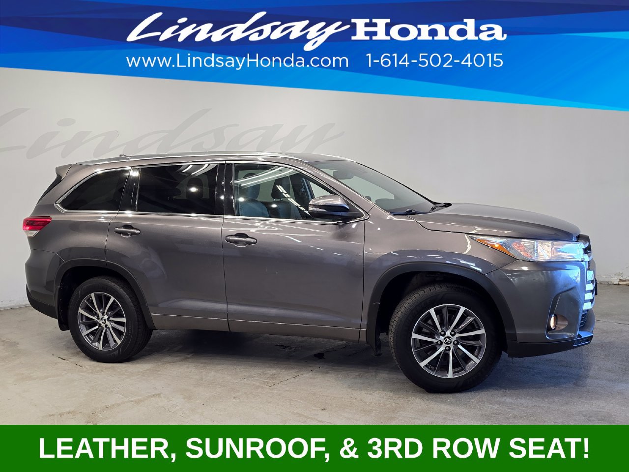 Used 2018 Toyota Highlander XLE AWD/4WD image 3