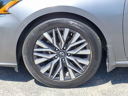 Used 2023 Nissan Altima 2.5 SV FWD image 30