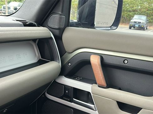 Certified 2023 Land Rover Defender 110 SE image 23