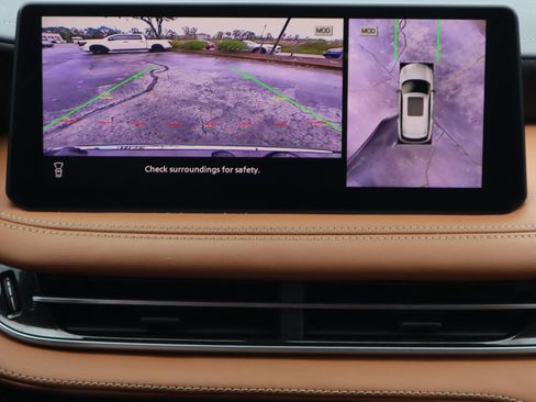 Used 2025 INFINITI QX60 Sensory w/ Vision Package image 18