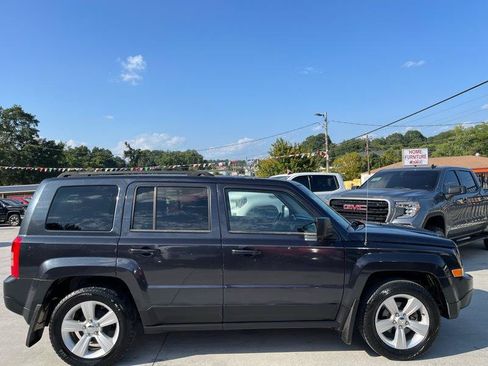 Used 2014 Jeep Patriot Latitude FWD image 8