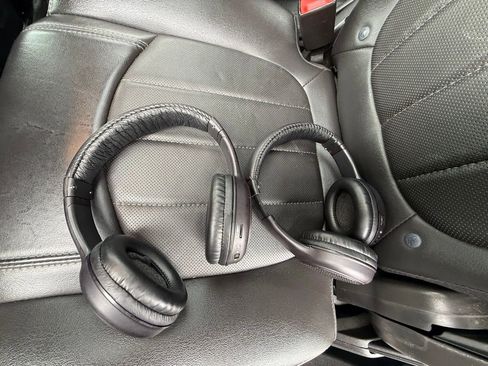 Used 2016 GMC Acadia Denali image 22