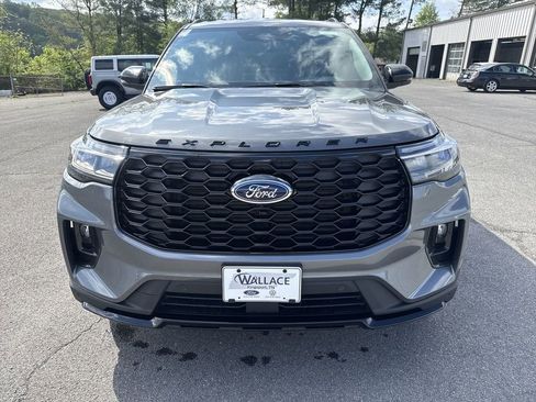 New 2026 Ford Explorer ST-Line AWD/4WD image 2