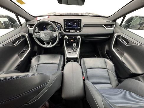 Used 2020 Toyota RAV4 XSE image 10