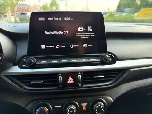 Certified 2024 Kia Forte LXS w/ LXS Technology Package FWD image 21