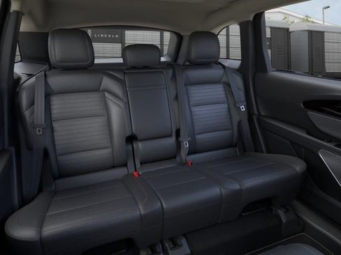 New 2026 Lincoln Nautilus Reserve image 11