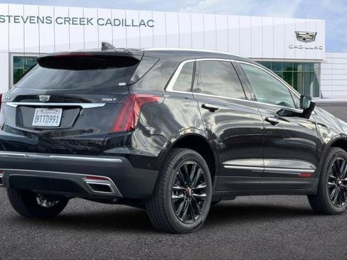 Used 2025 Cadillac XT5 Premium Luxury w/ LPO, Red Accent Package FWD image 3