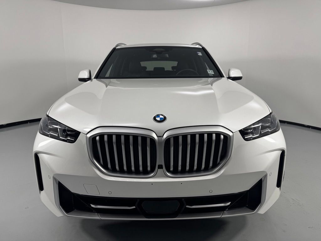 Used 2026 BMW X5 xDrive40i w/ Premium Package AWD/4WD image 2