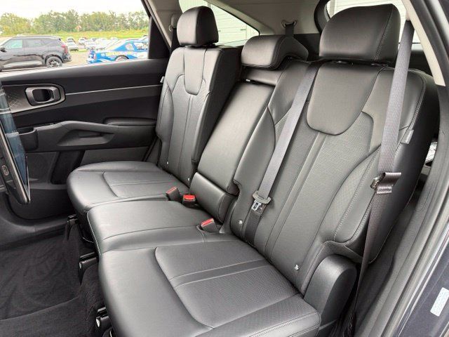 Used 2026 Kia Sorento S AWD/4WD image 21