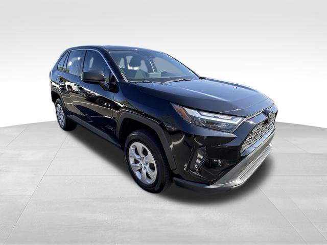 Used 2024 Toyota RAV4 LE FWD image 10
