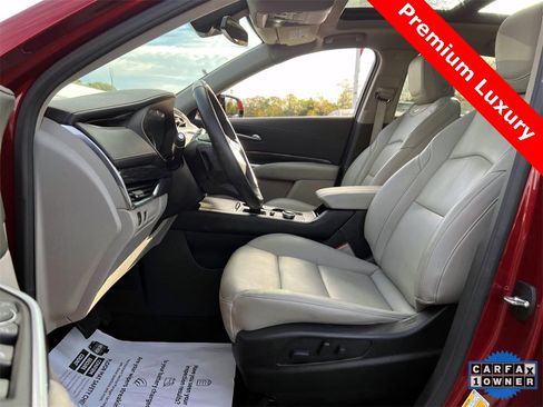 Used 2023 Cadillac XT4 Premium Luxury w/ Cold Weather Package image 8