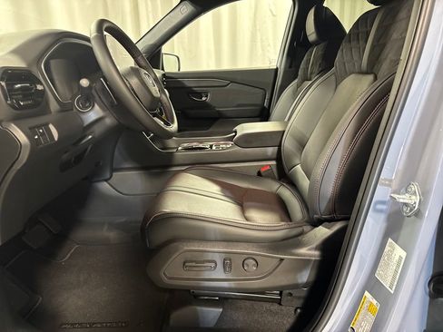 New 2026 Honda Pilot Black Edition image 3