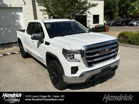 Used 2020 GMC Sierra 1500 SLE w/ SLE Value Package AWD/4WD image 1