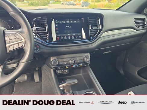 Used 2023 Dodge Durango SXT Launch Edition image 18