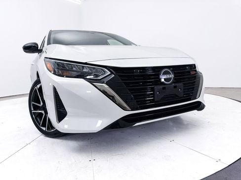 Used 2024 Nissan Sentra SR image 6