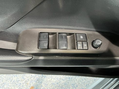 Used 2023 Toyota Camry SE image 26