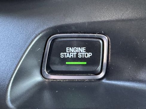 Used 2020 Chevrolet Camaro LT image 24