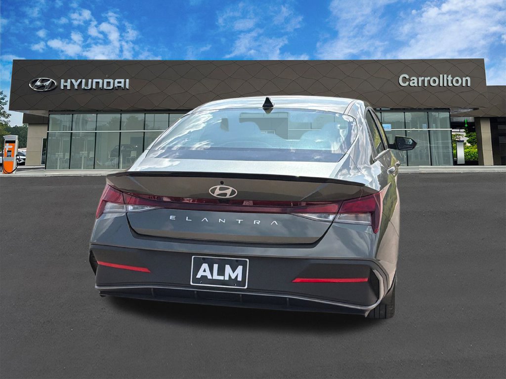 New 2026 Hyundai Elantra SEL Sport FWD image 7