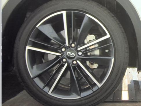 Used 2023 INFINITI QX55 Sensory w/ Lighting Package AWD/4WD image 14