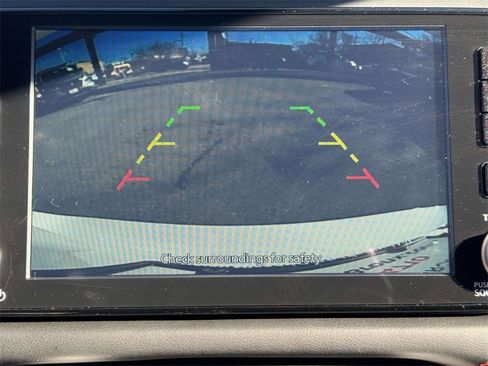 Used 2024 Nissan Versa SR w/ Trunk Package image 28