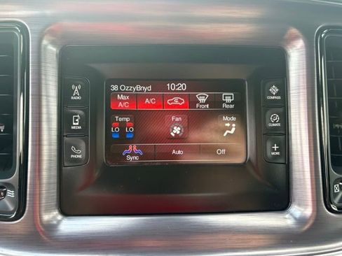 Used 2017 Dodge Challenger SXT image 17