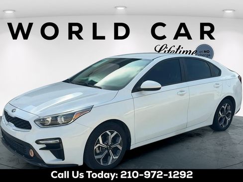 Used 2021 Kia Forte LXS FWD image 13