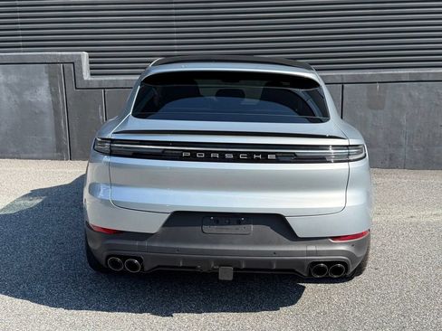 Certified 2026 Porsche Cayenne S AWD/4WD image 9