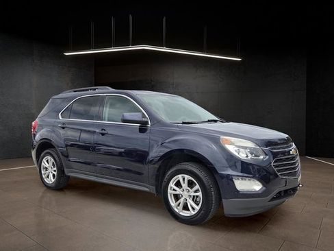 Used 2017 Chevrolet Equinox LT FWD image 1