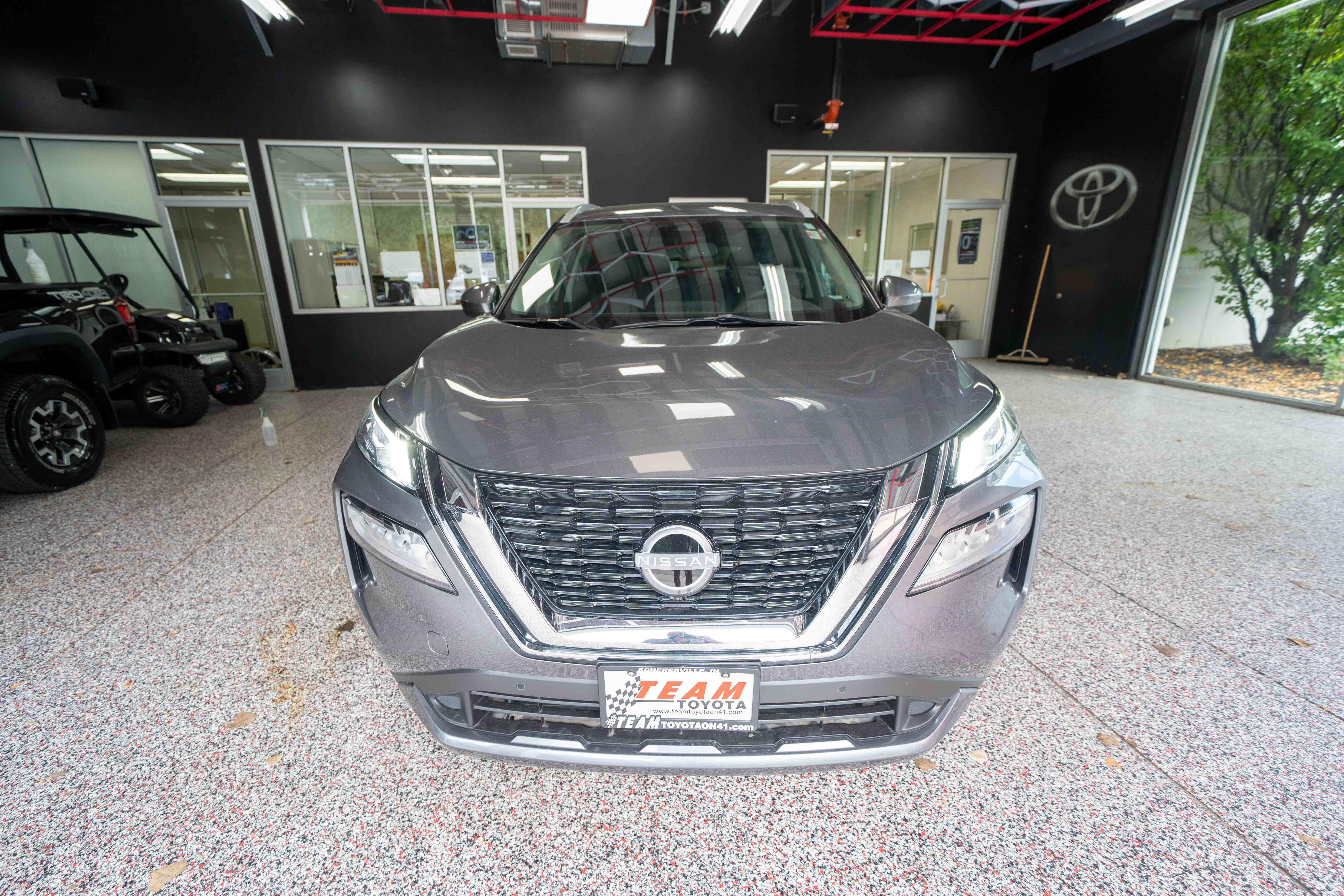 Used 2023 Nissan Rogue SL w/ SL Premium Package AWD/4WD image 6