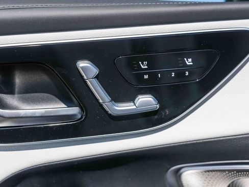 New 2026 Mercedes-Benz GLC 300 4MATIC image 23