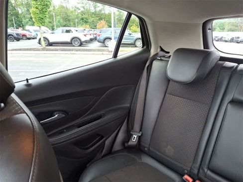 Used 2020 Buick Encore Preferred image 12