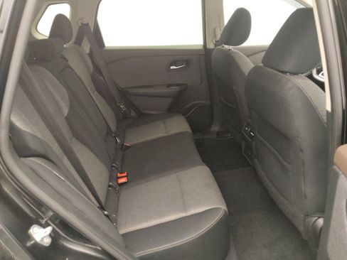 Used 2021 Nissan Rogue SV FWD image 19