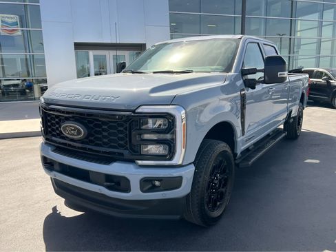 New 2026 Ford F250 Lariat w/ Black Appearance Package image 2