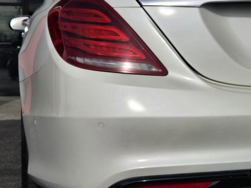 Used 2017 Mercedes-Benz S 550 Sedan image 9