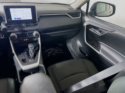 Certified 2025 Toyota RAV4 XLE image 21