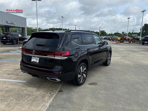 Used 2025 Volkswagen Atlas SE FWD image 7