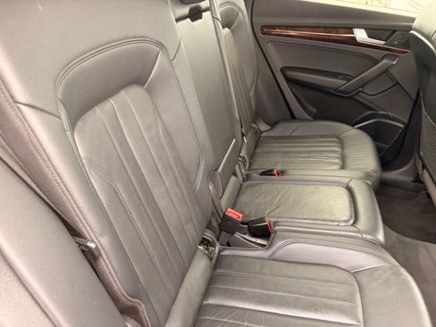 Used 2018 Audi Q5 2.0T Premium Plus w/ Premium Plus Package AWD/4WD image 13
