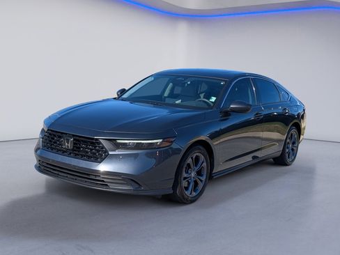 Used 2023 Honda Accord EX image 5