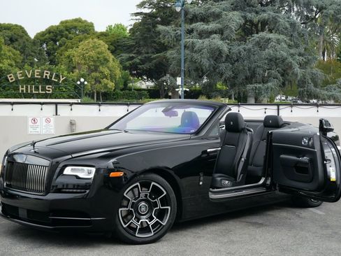 Used 2019 Rolls-Royce Dawn image 2