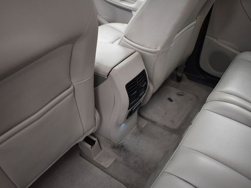 Used 2016 Ford C-MAX Energi SEL image 25