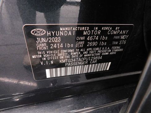 Used 2023 Genesis G70 2.0T w/ Sport Prestige Package image 33